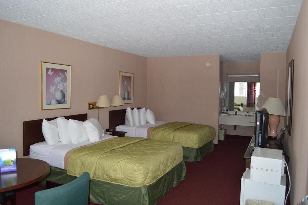 Red Carpet Inn & Suites Hazleton Ngoại thất bức ảnh
